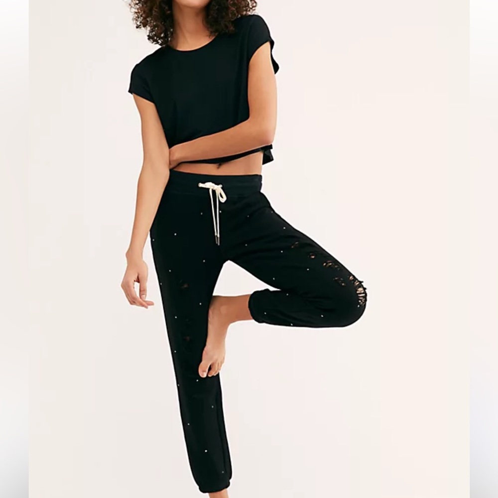 Philanthropy road joggers in black cat